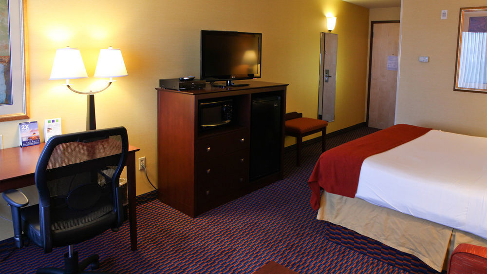 Holiday Inn Express Hotel & Suites Richland Extérieur photo